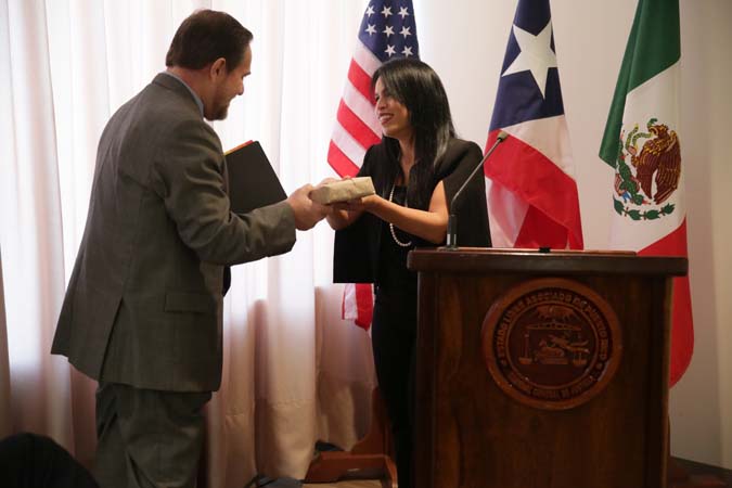 La directora ejecutiva de la Academia Judicial Puertorriqueña, Lcda. Tamara Vargas Ortiz, agradeció al Ministro Pardo Rebolledo por su disposición de ofrecer la conferencia.