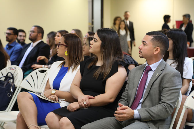El Programa de Tutoría Jurídica de la Rama Judicial provee a los y las estudiantes de Derecho en Puerto Rico la oportunidad de poner en práctica los conocimientos aprendidos y las destrezas adquiridas en el salón de clases