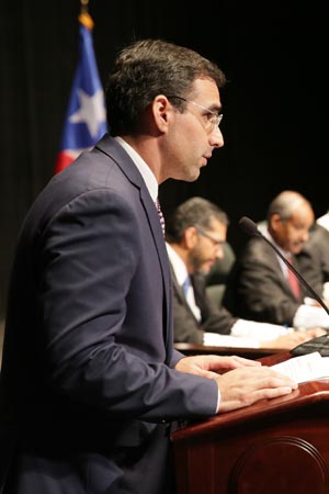 El Secretario del Tribunal Supremo, licenciado José Ignacio Campos Pérez, dio lectura a los nombres de los y las aspirantes.