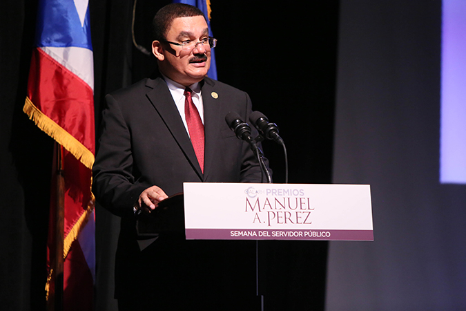 El Director de OCALARH, Harry Vega, destacó las aportaciones de los servidores públicos al desarrollo de Puerto Rico.
