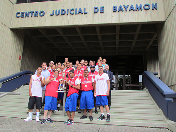 El viernes 3 de junio de 2016 el Programa Drug Court de Bayamón llevó a cabo un reconocimiento a los once participantes que integraron el equipo de baloncesto durante el 8vo. Torneo Nacional de Baloncesto del Programa Drug Court realizado el 13 de mayo de 2016 en la Región Judicial de Arecibo.